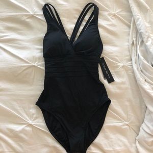 One piece swim suit